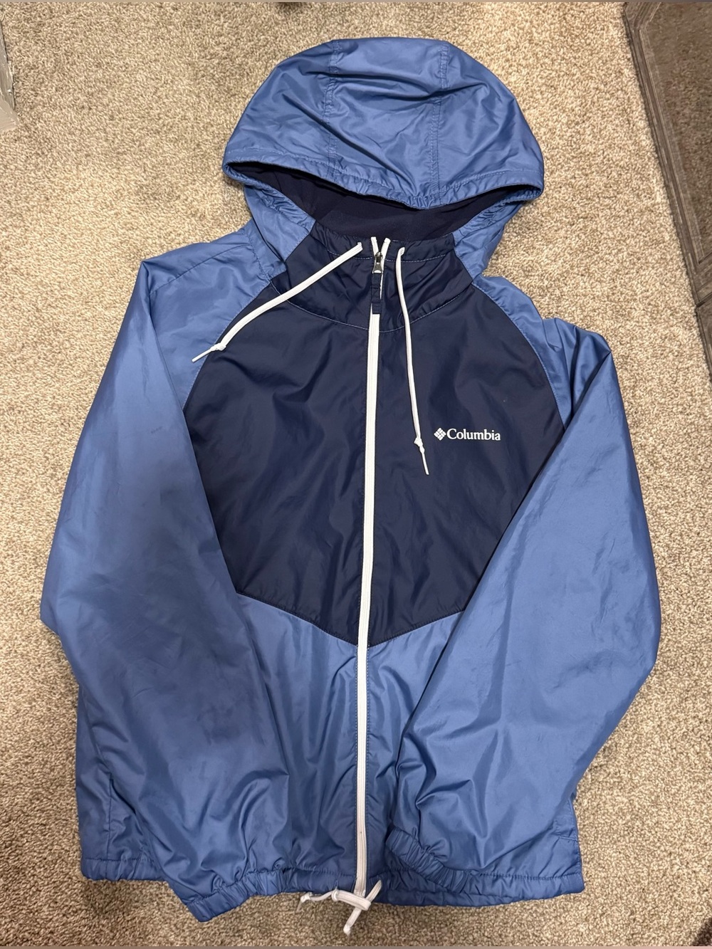 columbia windbreaker